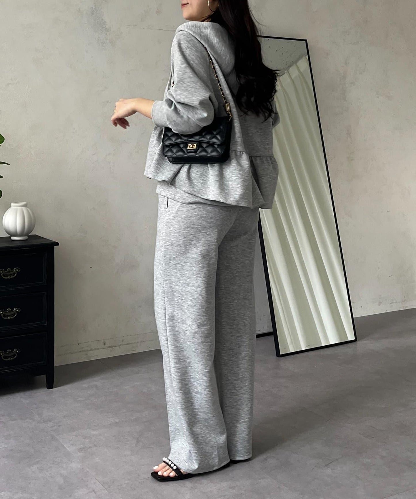 荷葉邊雙拉鍊連帽衛衣