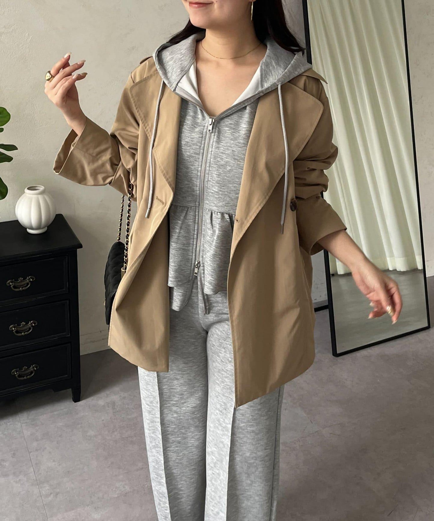 荷葉邊雙拉鍊連帽衛衣