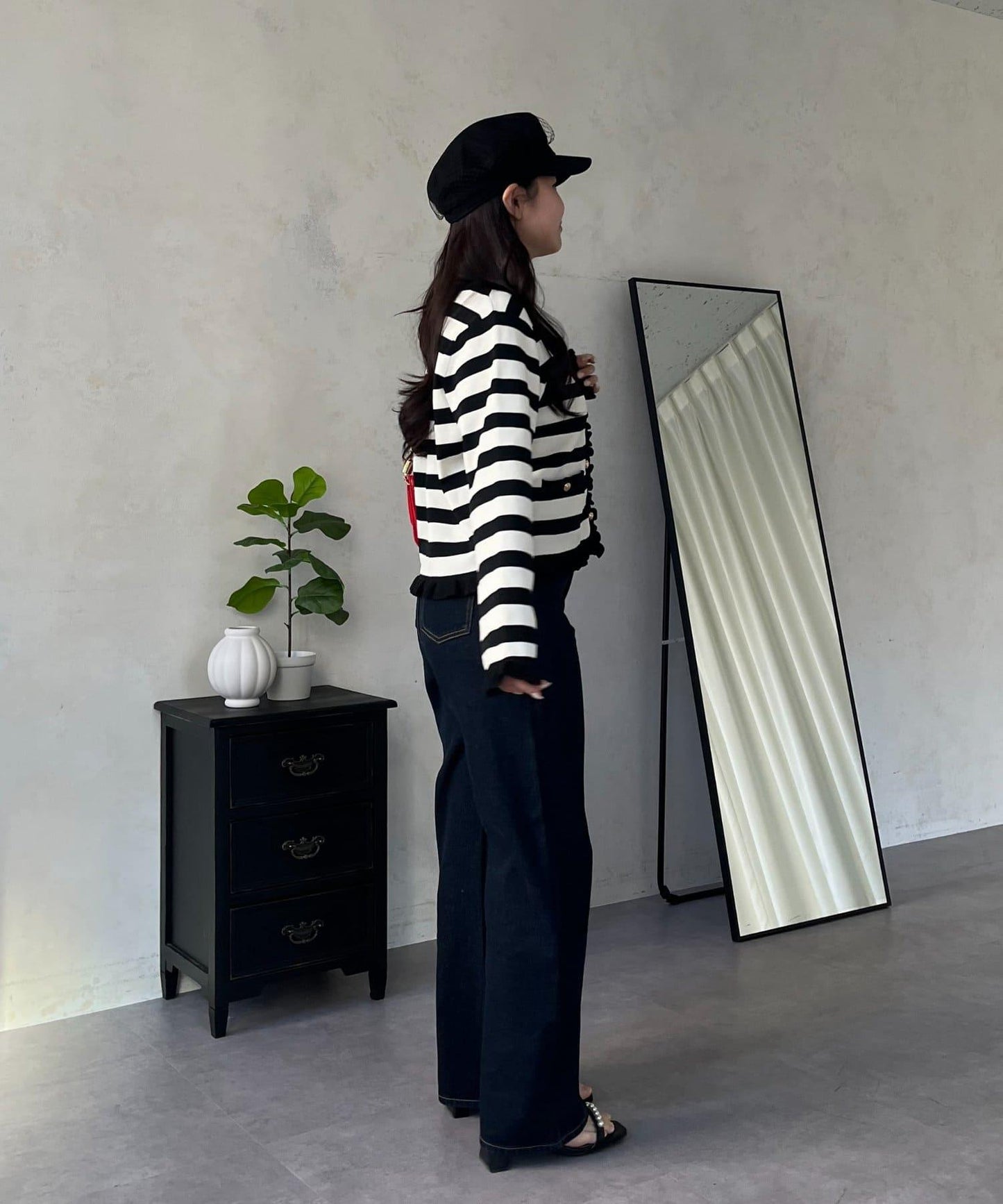 MIO 可調節按鈕直筒牛仔面料牛仔褲