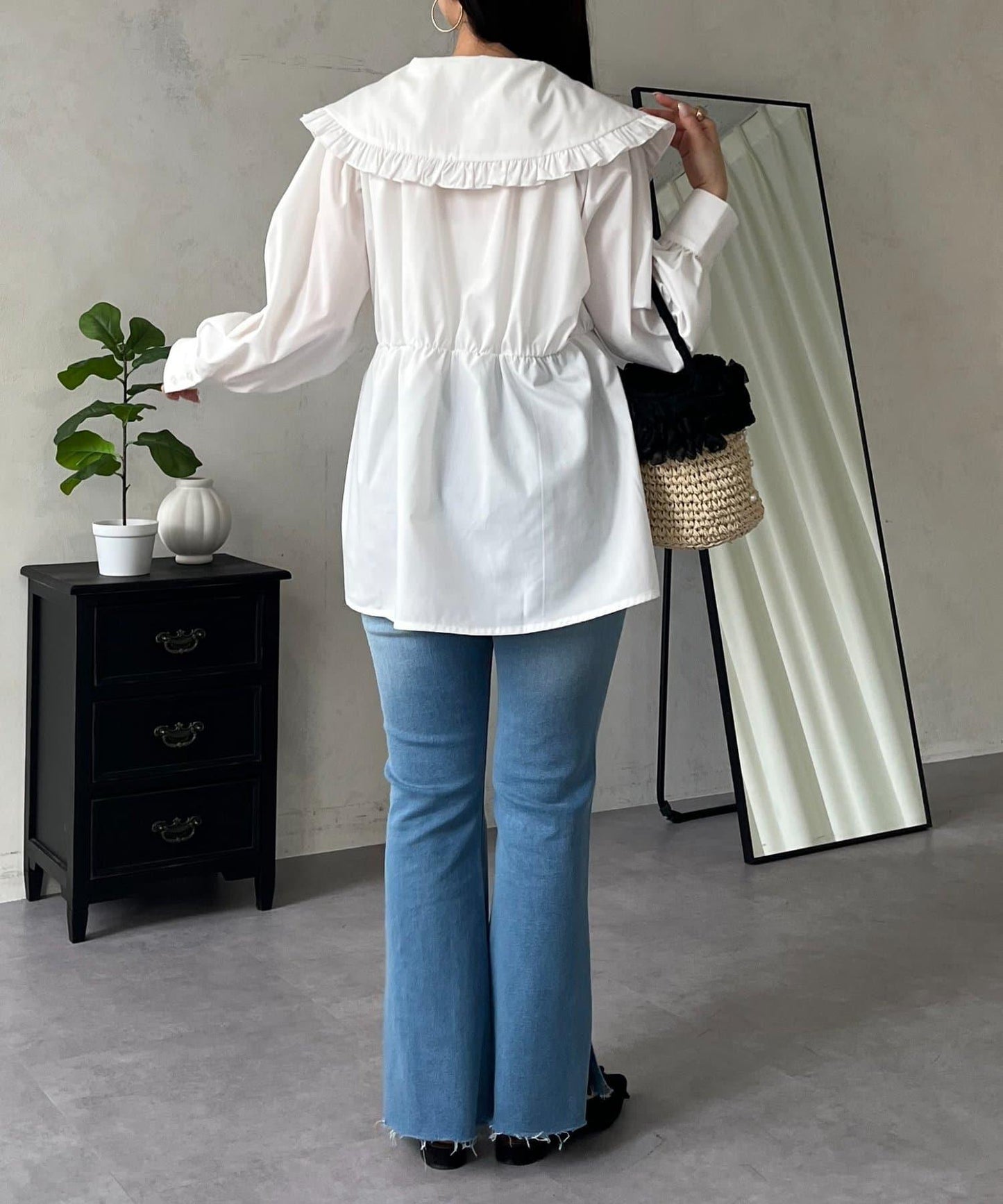 荷葉邊大翻領荷葉擺設計襯衫