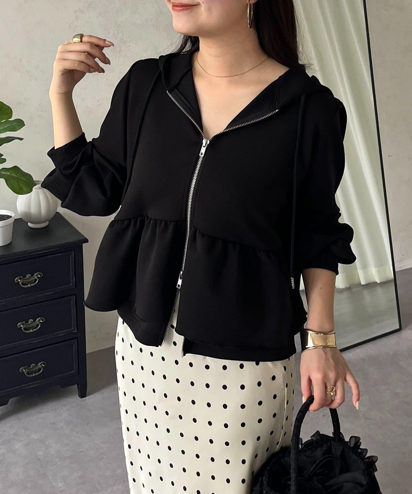 荷葉邊雙拉鍊連帽衛衣