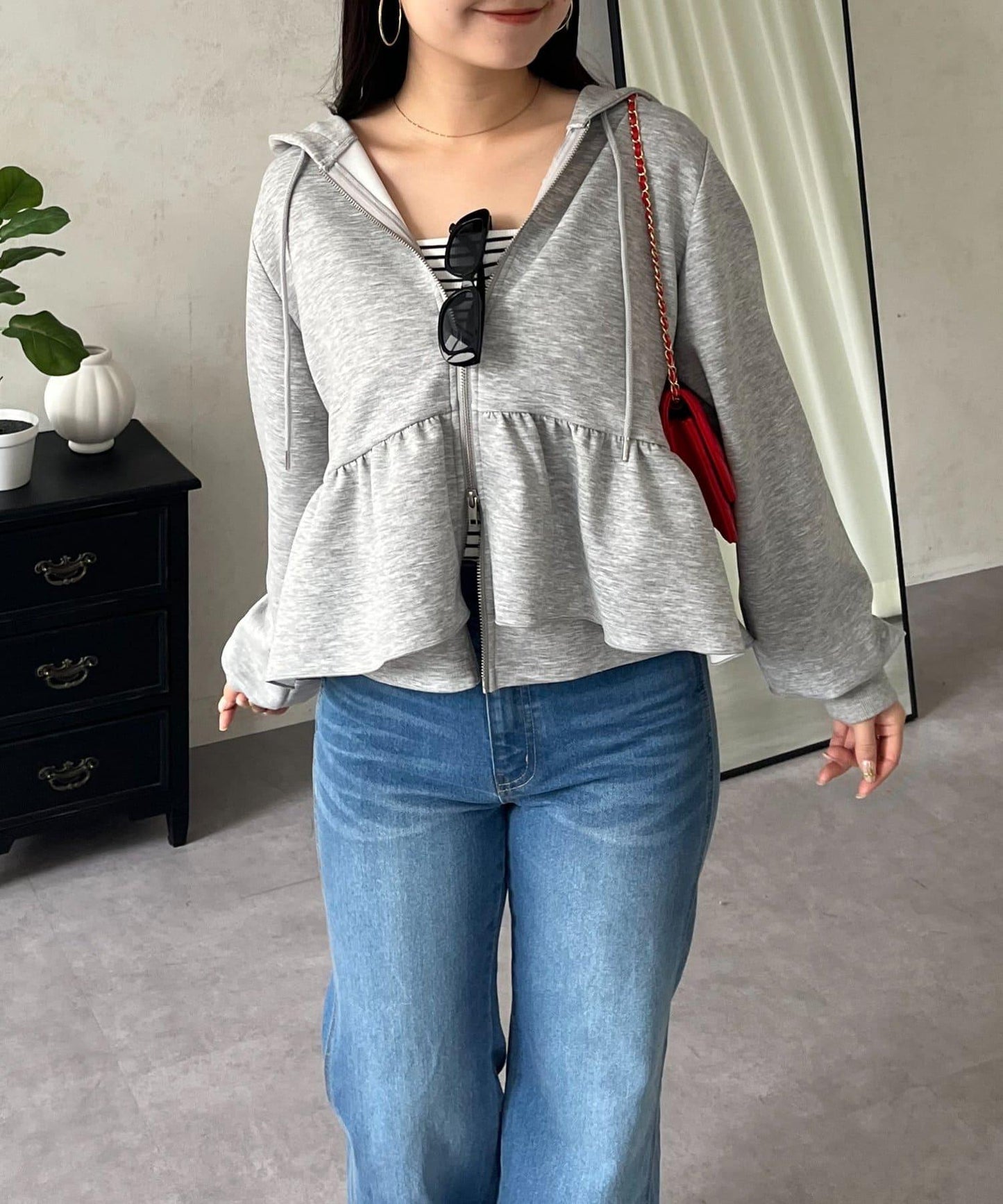 荷葉邊雙拉鍊連帽衛衣