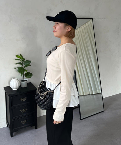 【MOMO】下襬荷葉拼接上衣