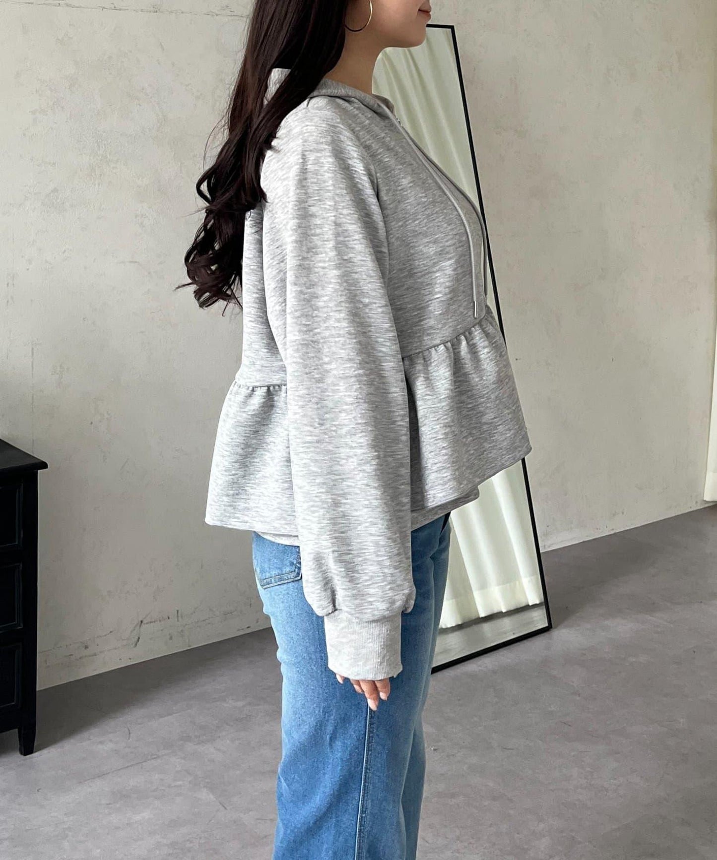 荷葉邊雙拉鍊連帽衛衣