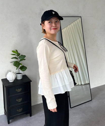 【MOMO】下襬荷葉拼接上衣