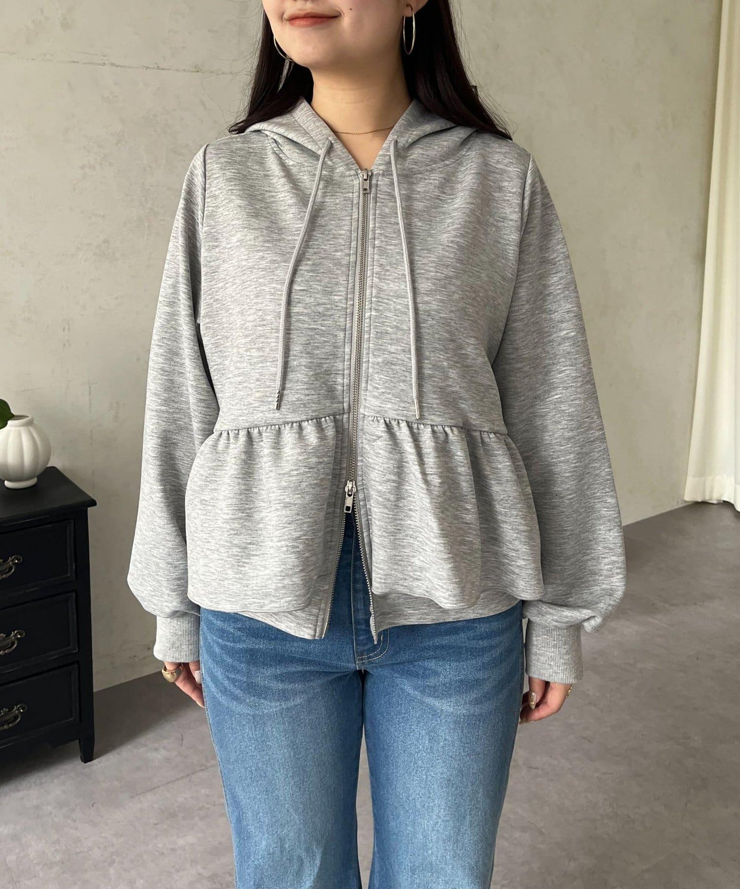 荷葉邊雙拉鍊連帽衛衣