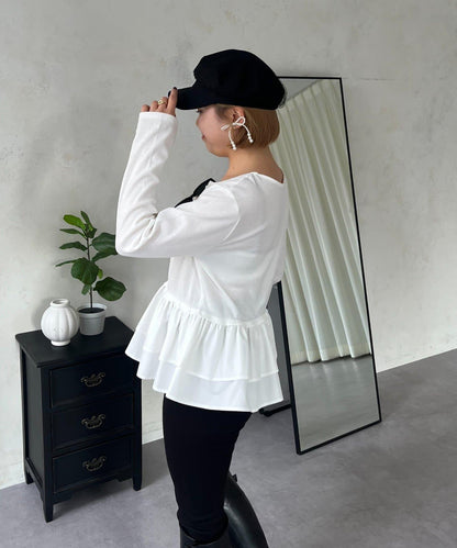 【MOMO】下襬荷葉拼接上衣