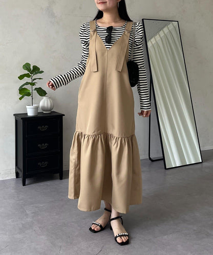 下襬荷葉邊 V領 背心裙