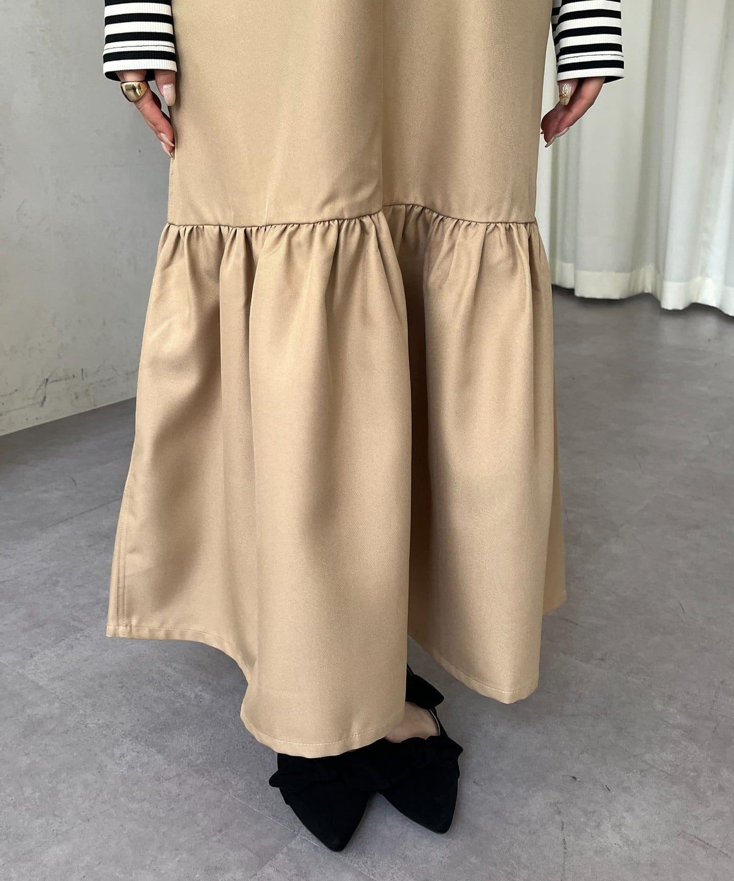 下襬荷葉邊 V領 背心裙