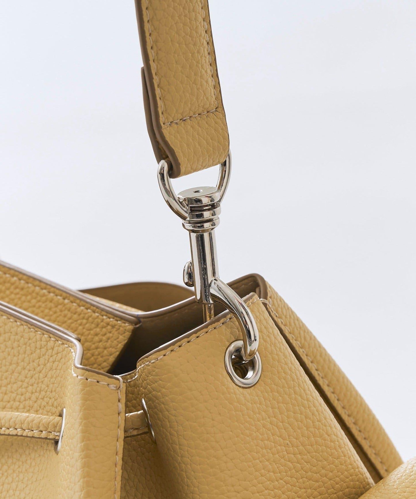 大容量 2WAY 側袋束口單肩包