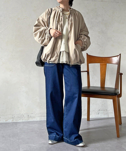 聚褶領設計短外套