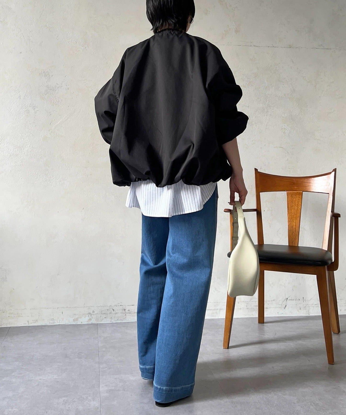 聚褶領設計短外套