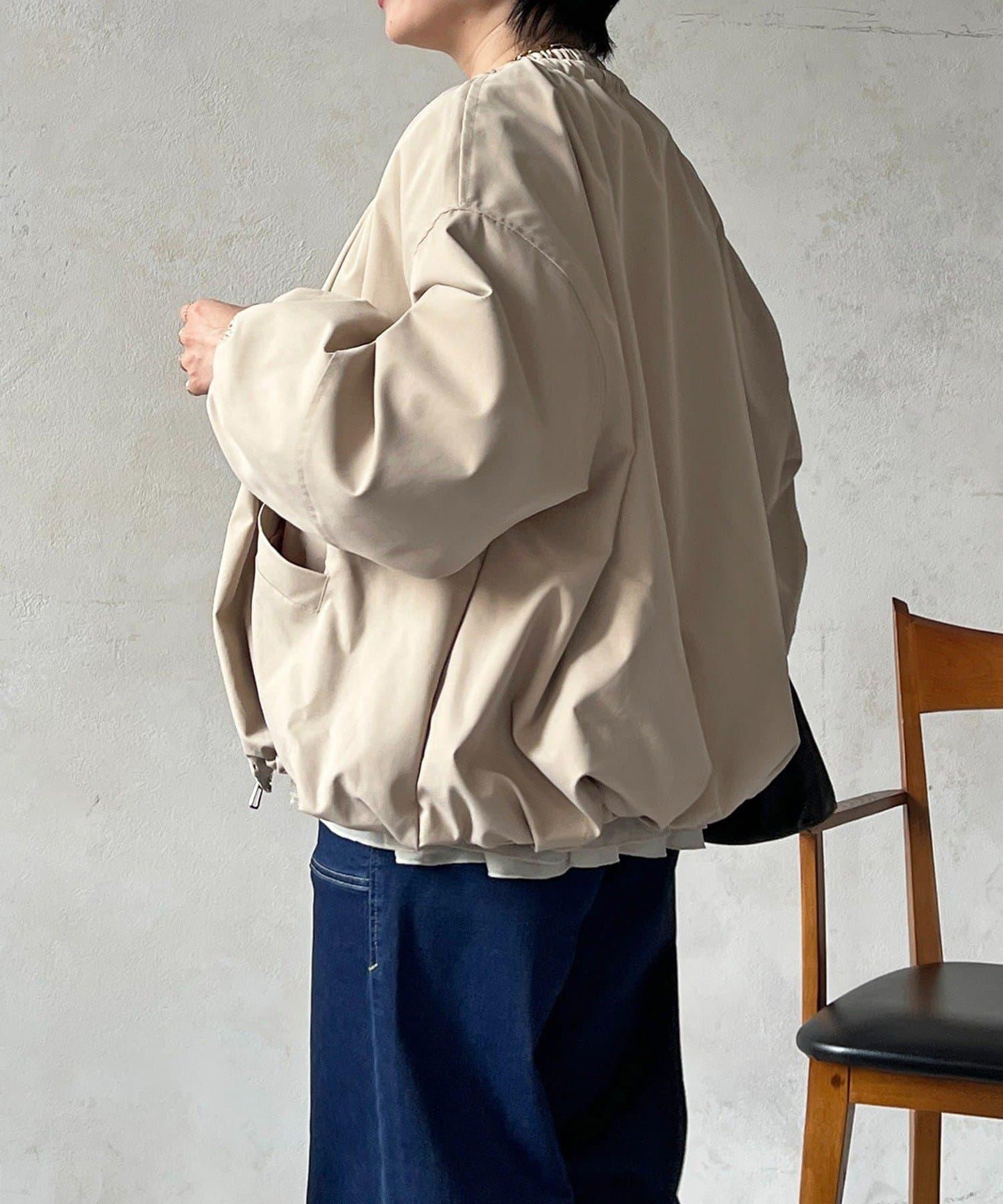 聚褶領設計短外套