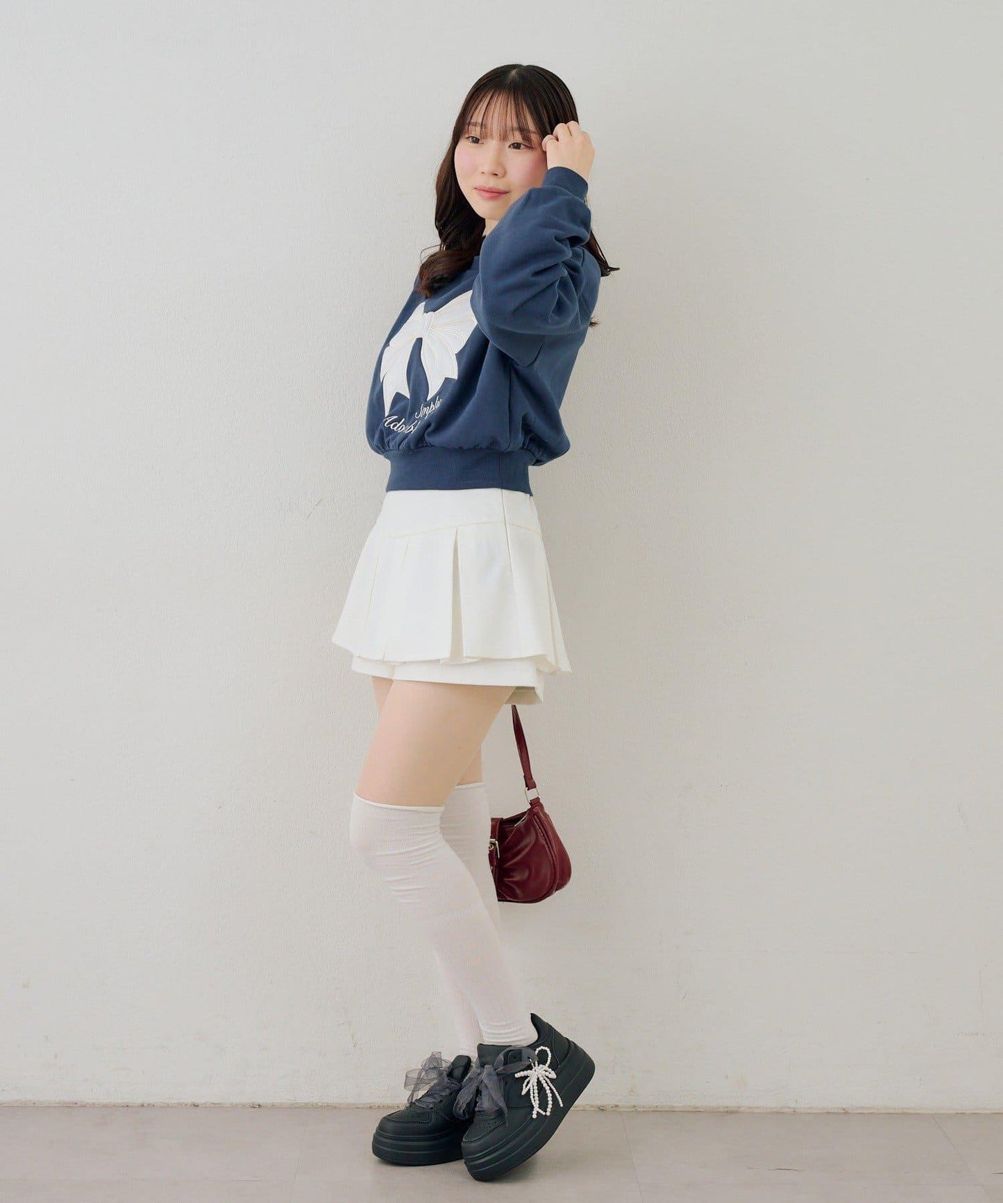 閃亮Logo拼款套頭衛衣