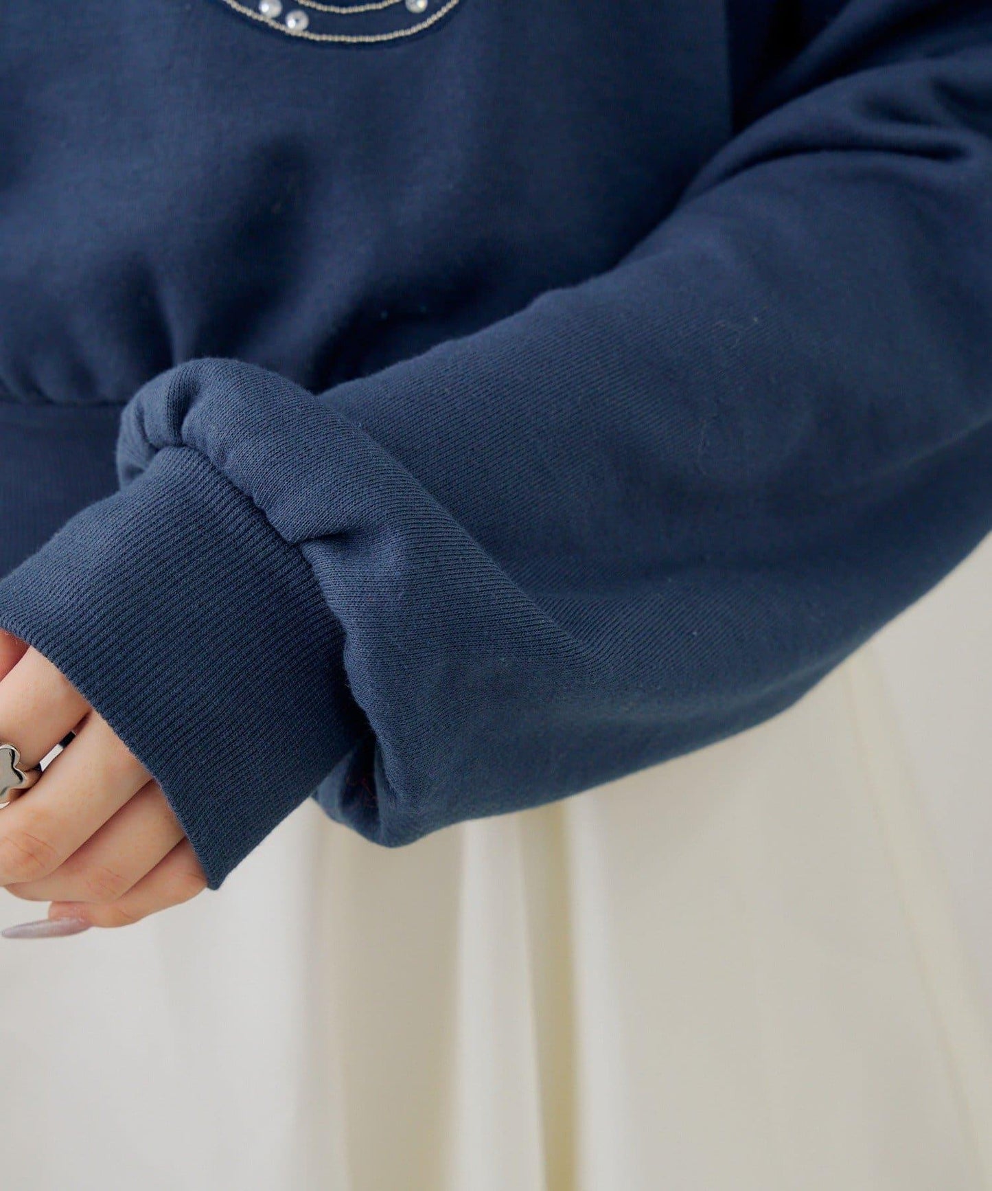 閃亮Logo拼款套頭衛衣