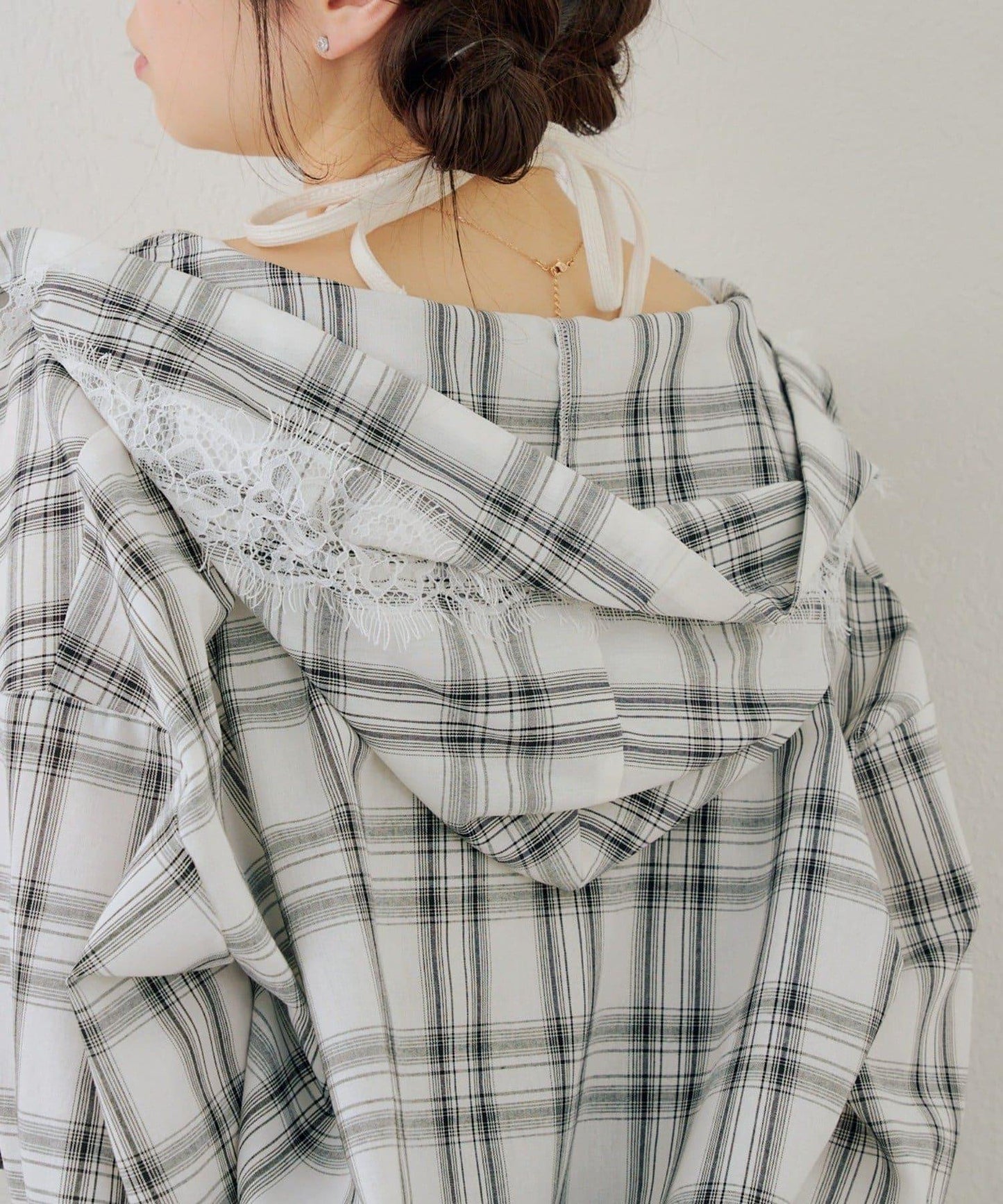 RMAF 格紋連帽蕾絲裝飾 襯衫