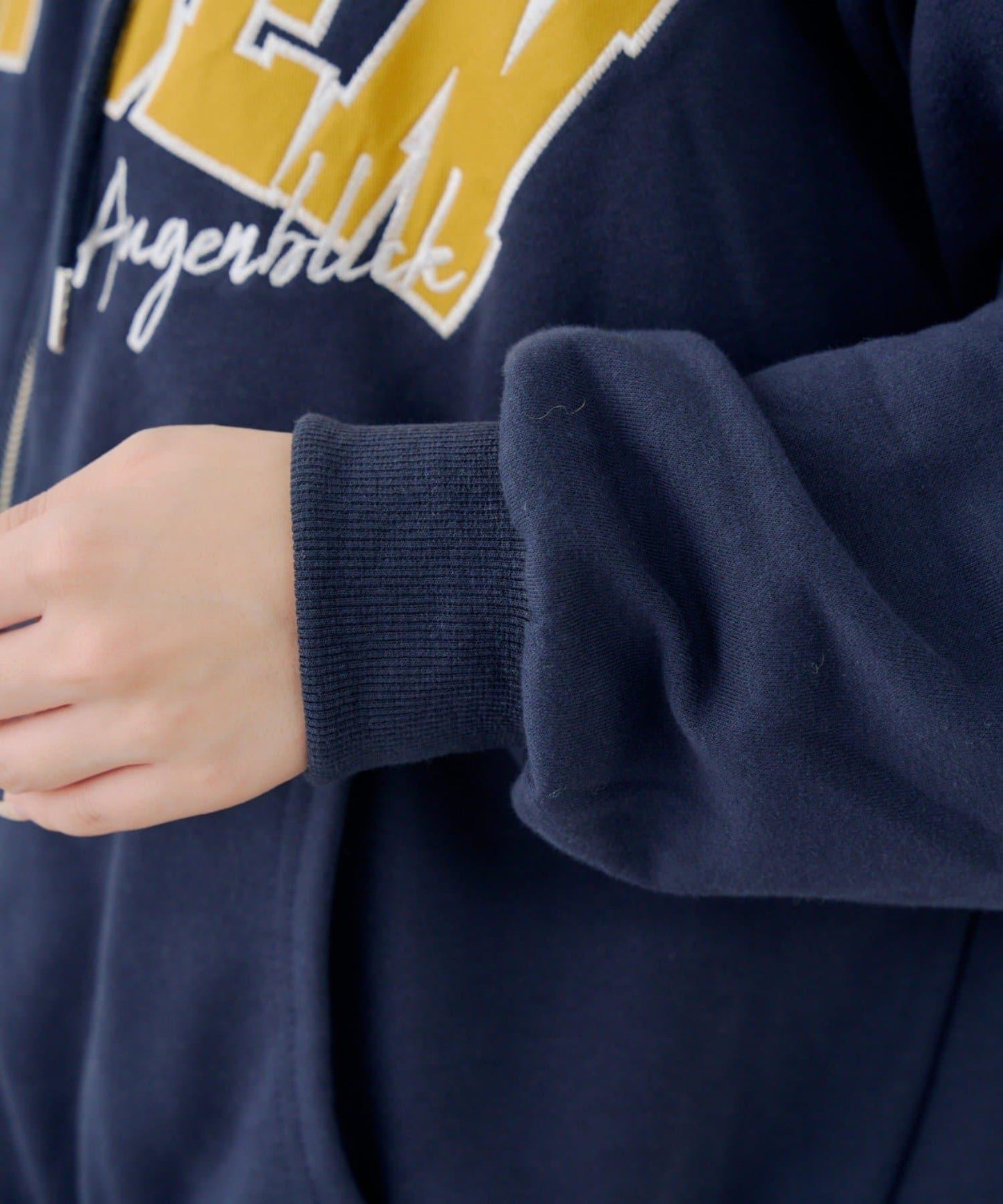 RMAF 連帽Logo設計 拉鍊衛衣