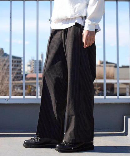 寬直筒版型 單褶 西裝褲
