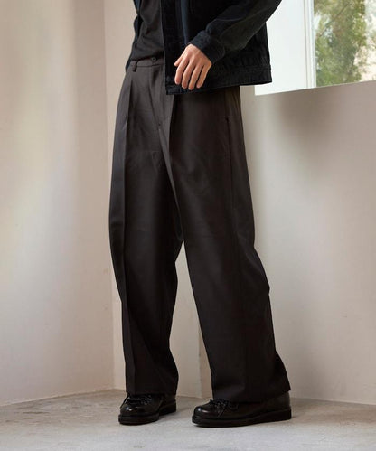 寬直筒版型 單褶 西裝褲