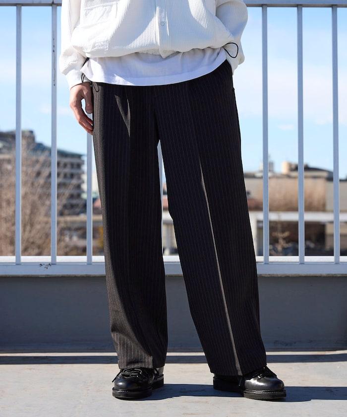 寬直筒版型 單褶 西裝褲