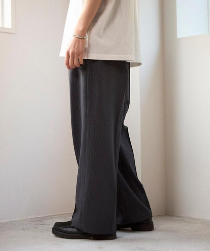 寬直筒版型 單褶 西裝褲