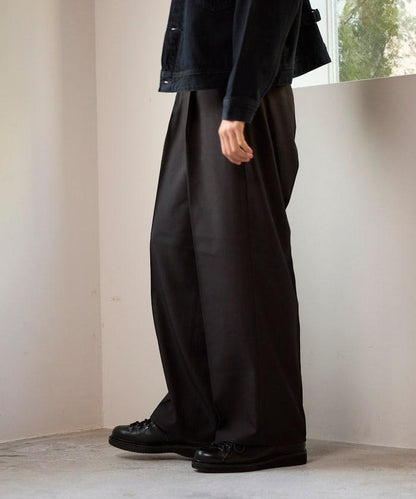 寬直筒版型 單褶 西裝褲