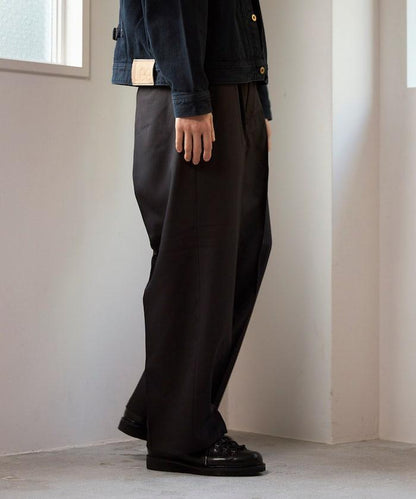 寬直筒版型 單褶 西裝褲