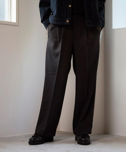 寬直筒版型 單褶 西裝褲