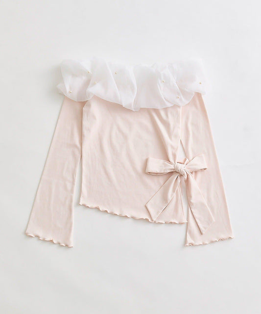 yui 企劃款 輕柔光澤蝴蝶結一字肩上衣