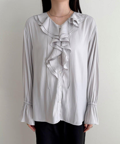 豐盈荷葉邊前開襟襯衫