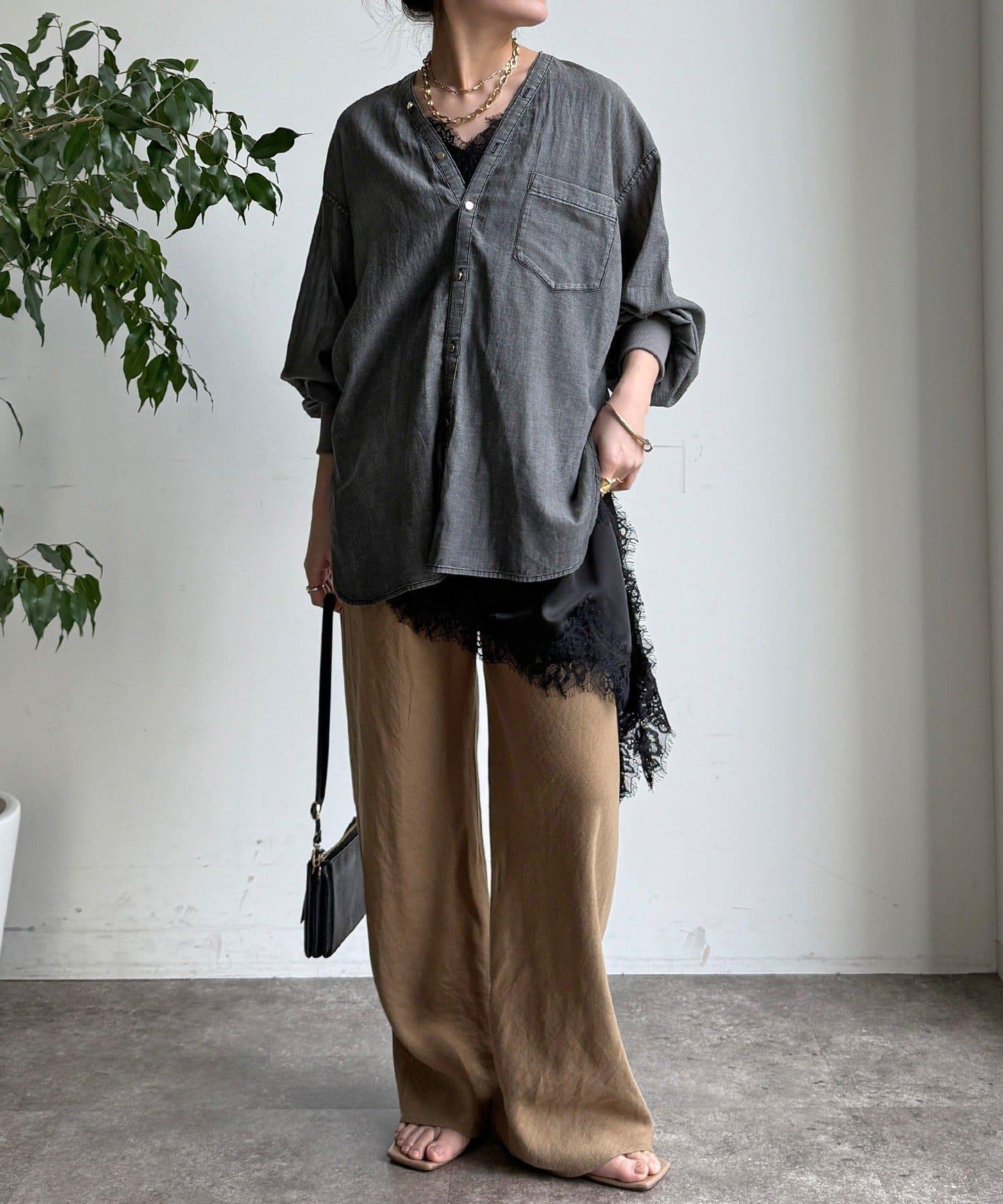 透紗牛仔袖羅紋雙V領襯衫