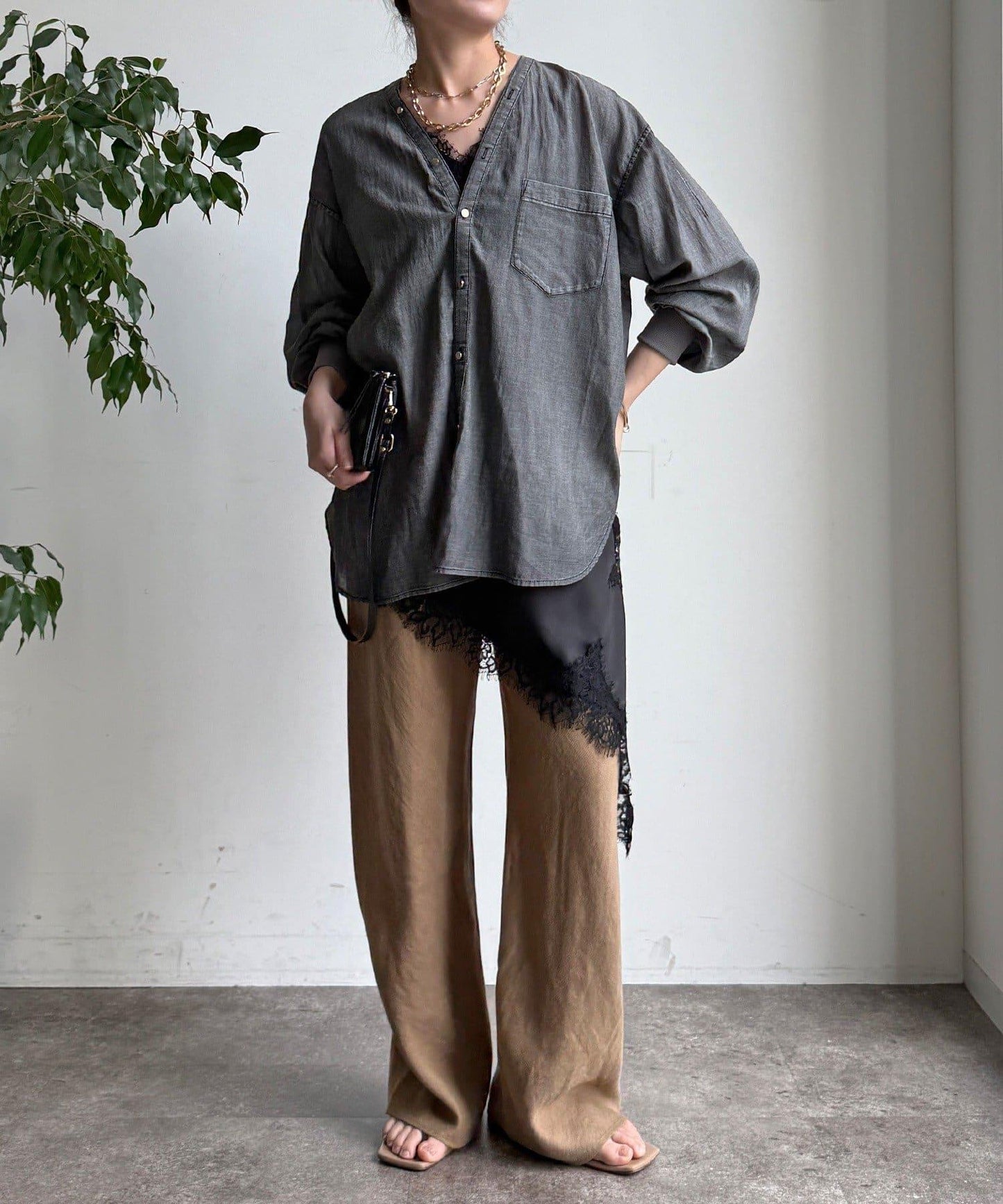 透紗牛仔袖羅紋雙V領襯衫