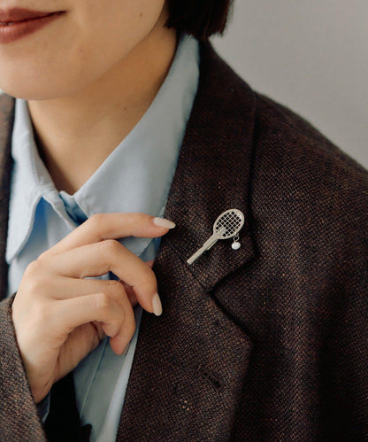 網球拍造型胸針（《&一部店舗限定》）