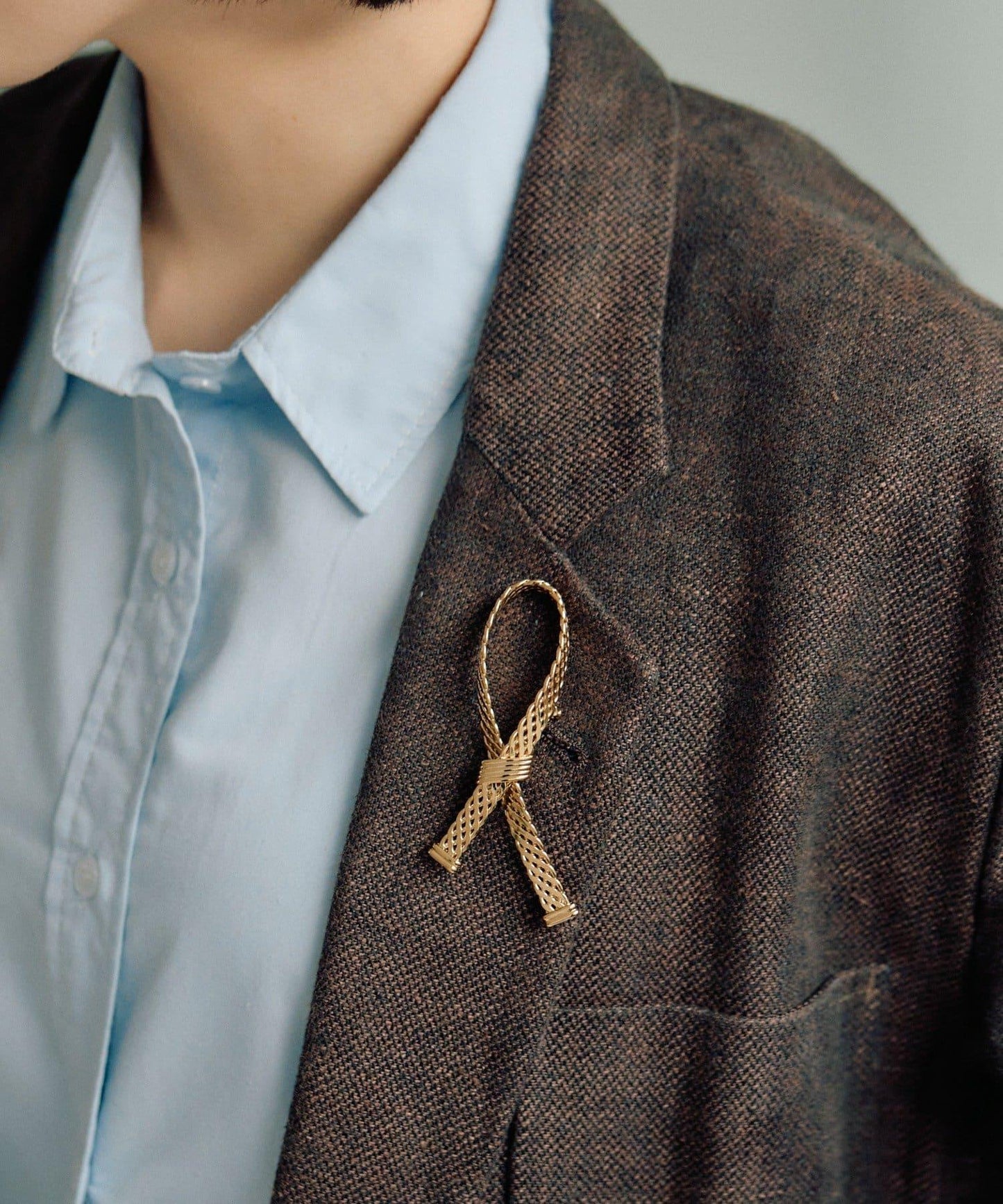 網紗蝴蝶結交叉設計 胸針