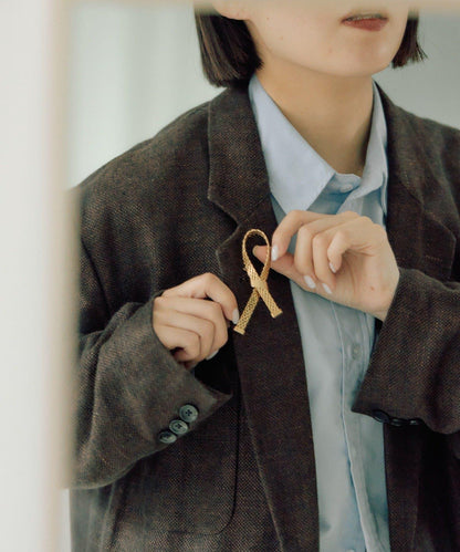 網紗蝴蝶結交叉設計 胸針