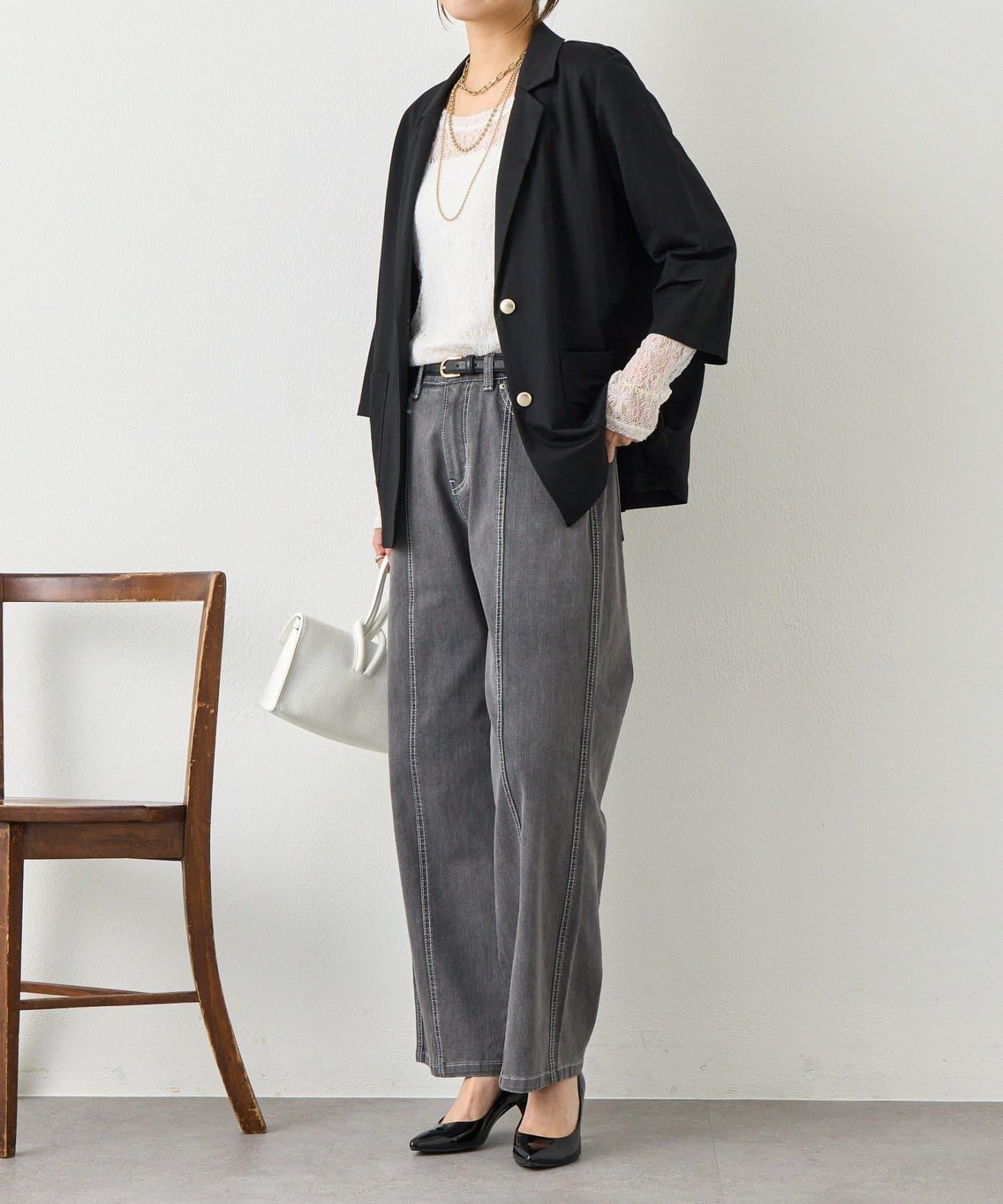 明線直筒牛仔褲