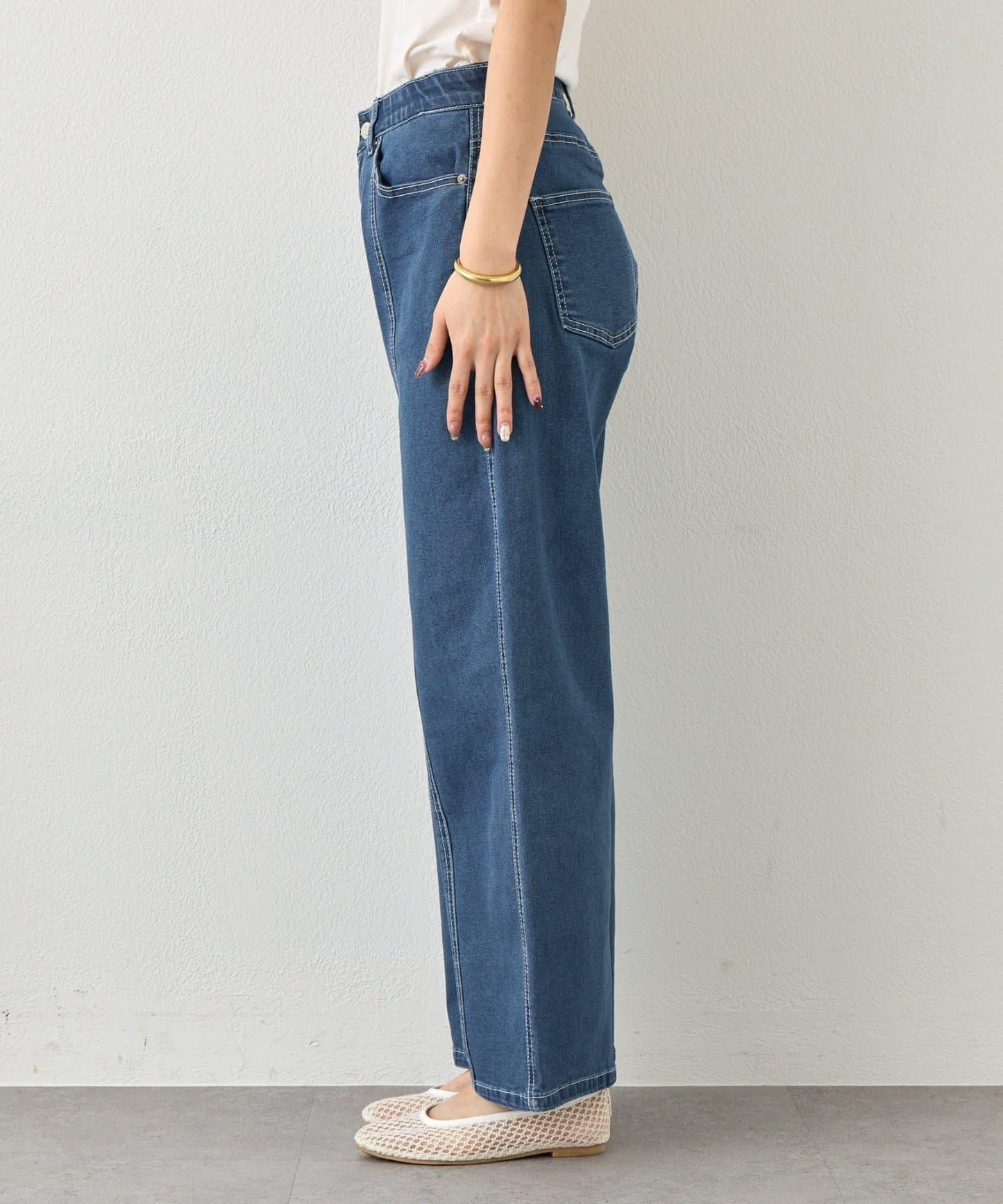 明線直筒牛仔褲