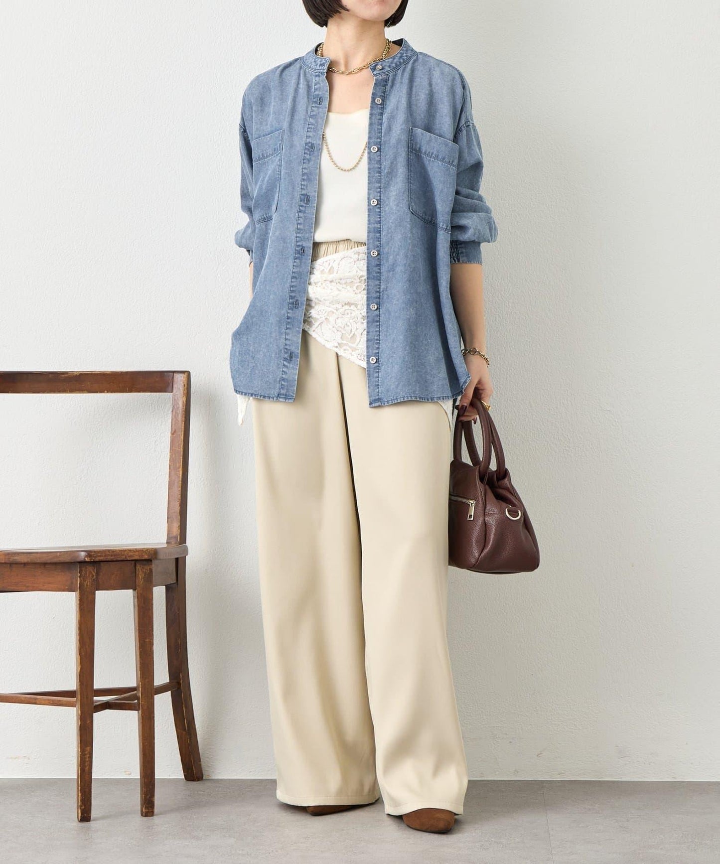 後褶設計 牛仔襯衫