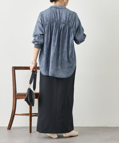 後褶設計 牛仔襯衫