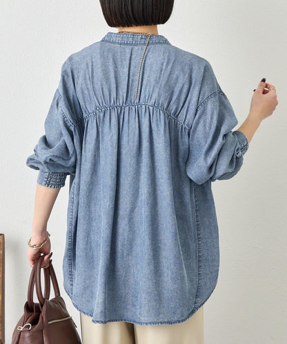 後褶設計 牛仔襯衫