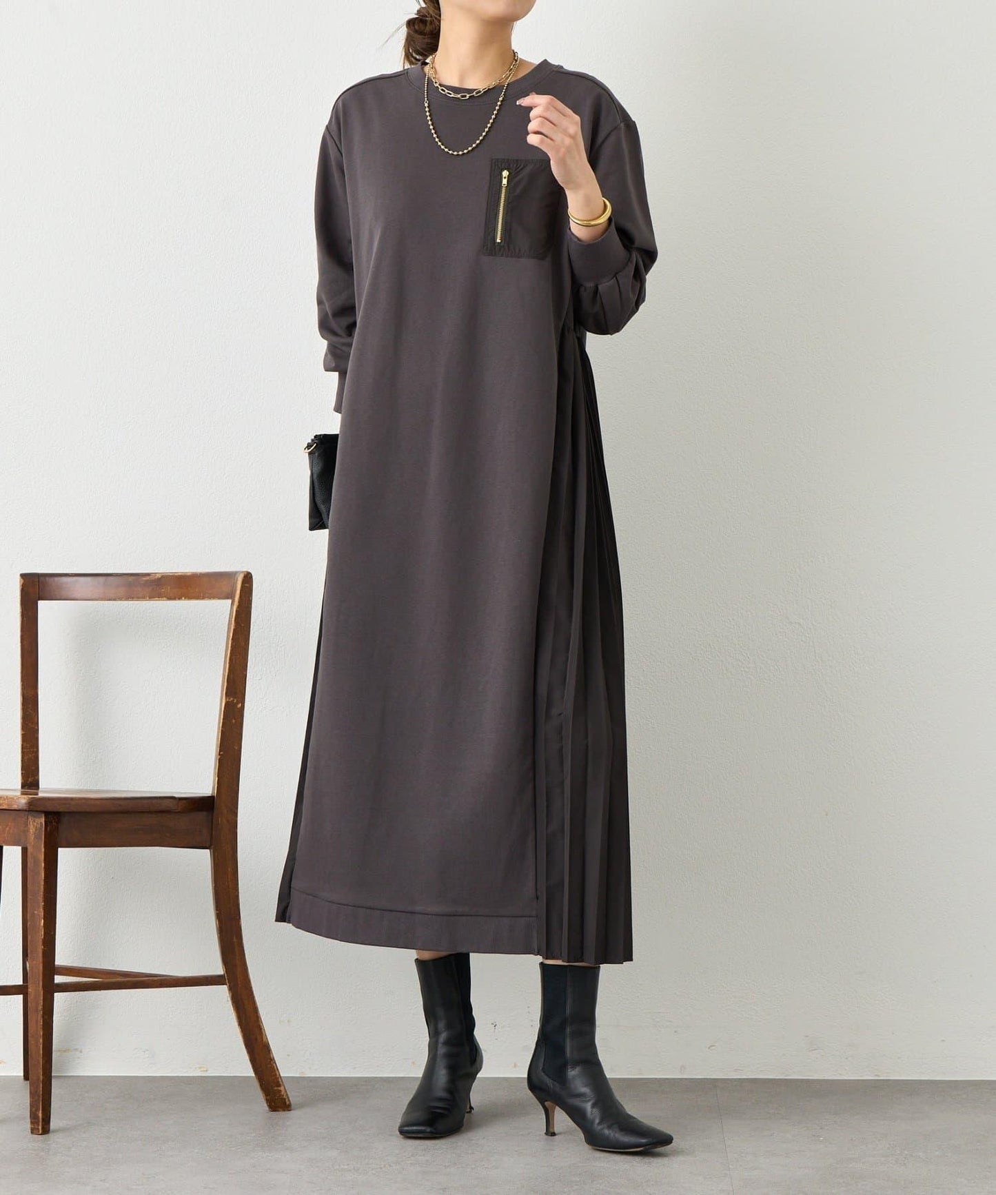 側褶設計 毛圈面料 連衣裙