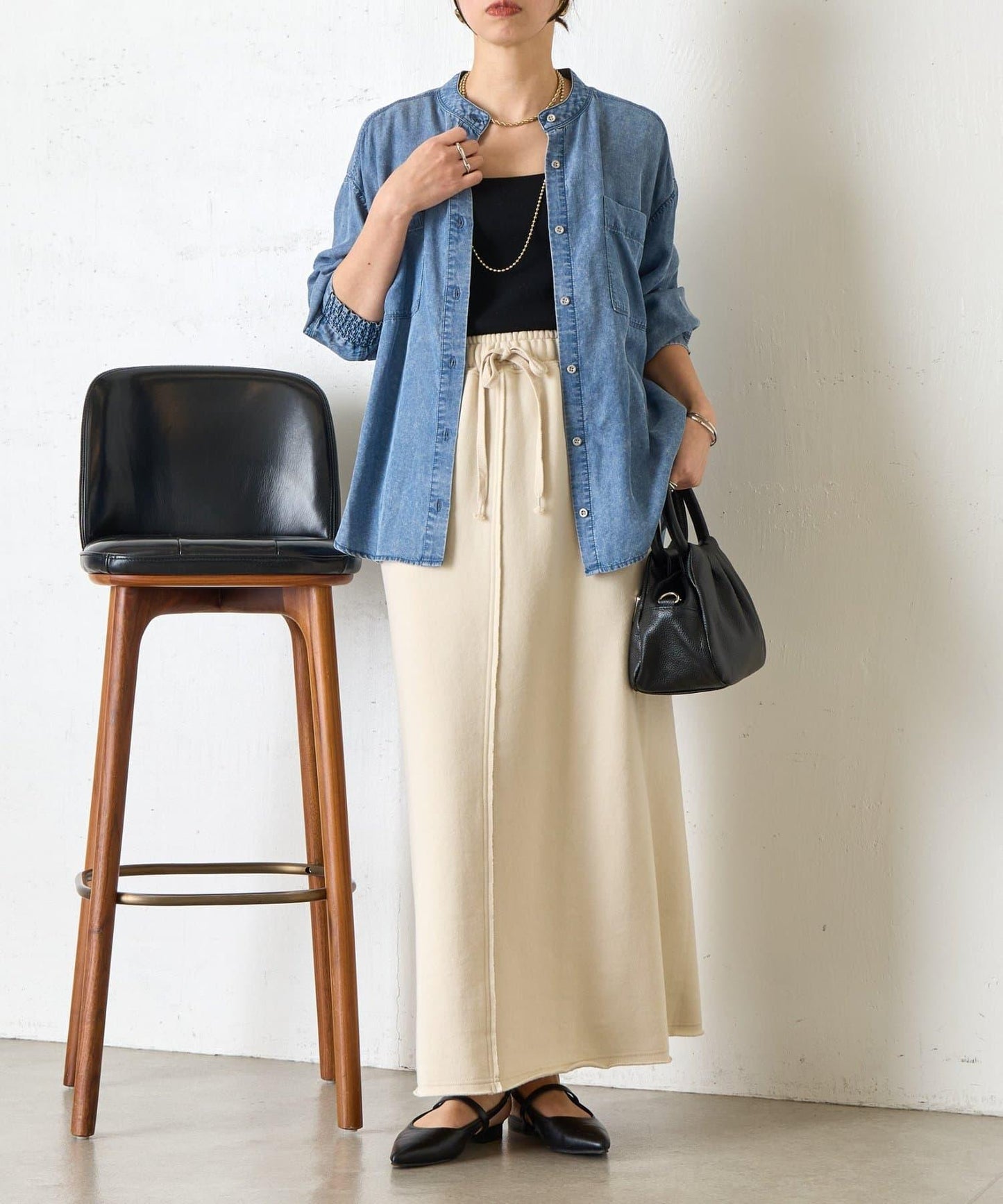 後褶設計 牛仔襯衫