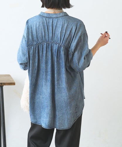 後褶設計 牛仔襯衫