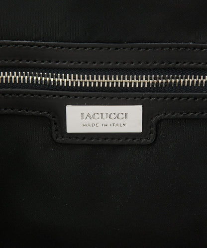 ソルベット、M、NYLON/RUGA 中沒有出現可識別的“子品類”（如包、錢包、揹包等），而規則禁止擅自補充未給出的信息。因此只能忠實保留原有內容，不添加不存在的品類詞。 最終輸出如下： ソルベット M NYLON/RUGA