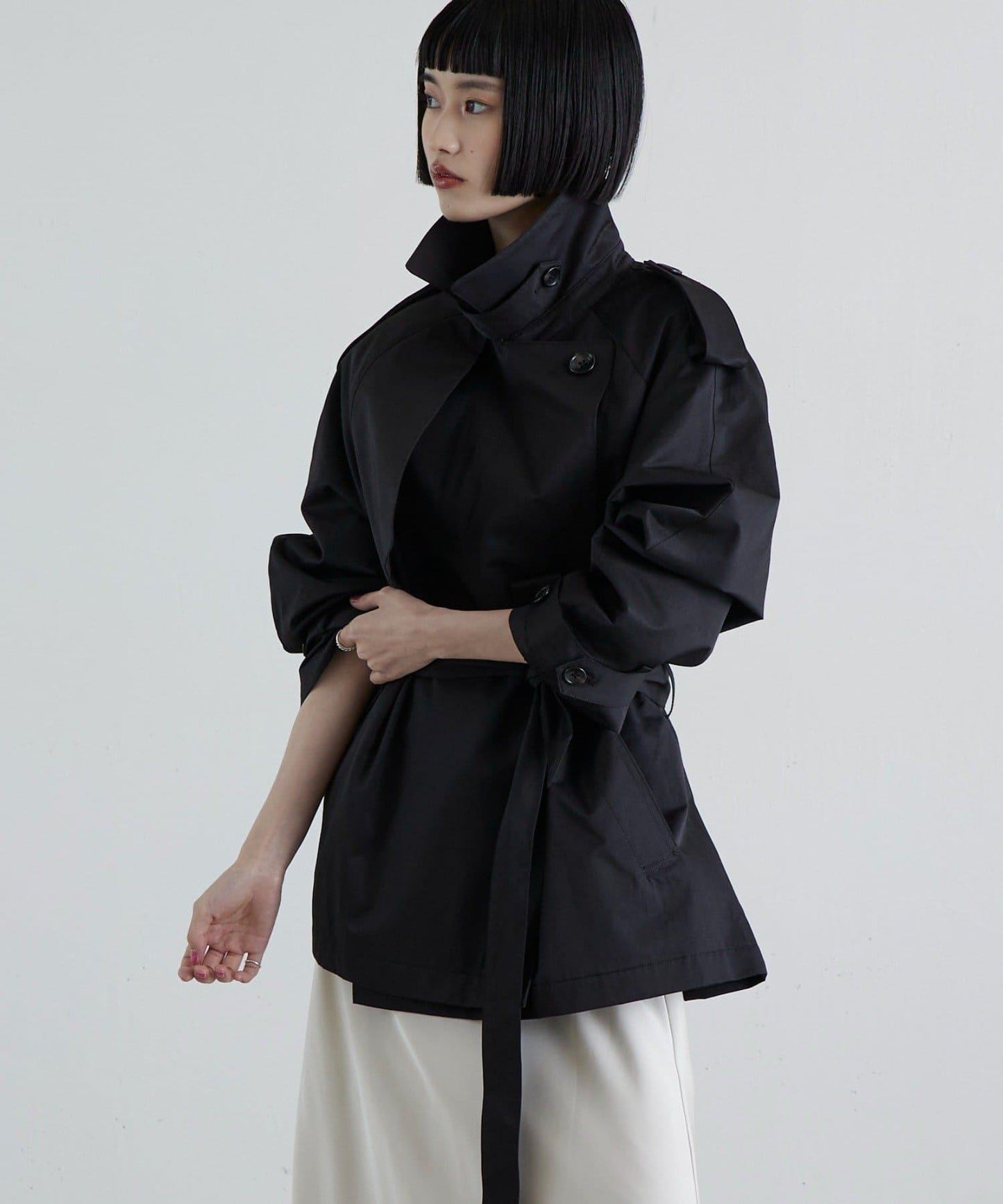 風衣款短款外套