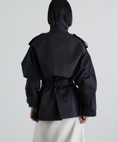 風衣款短款外套