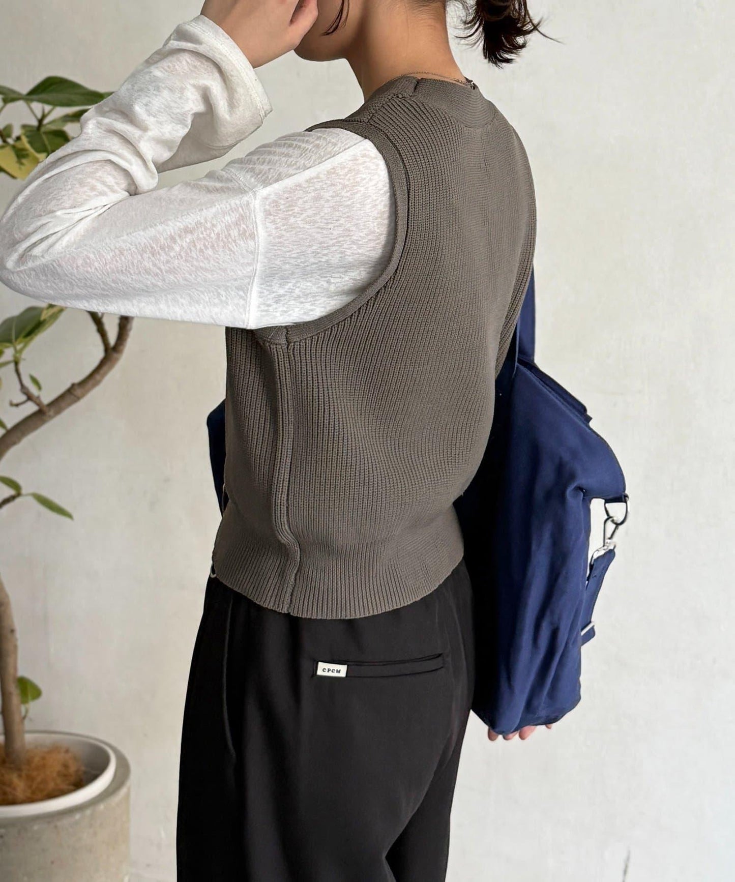 金屬扣短款背心