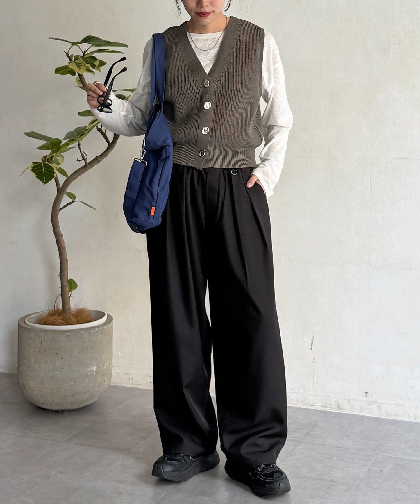 金屬扣短款背心