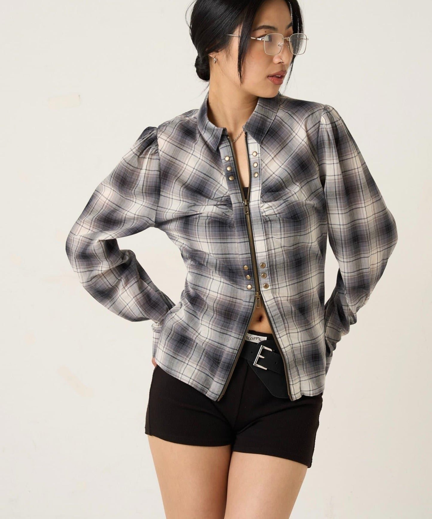 褶皺鉚釘修身設計 GATHERED STUDDED COMPACT SHIRT 襯衫