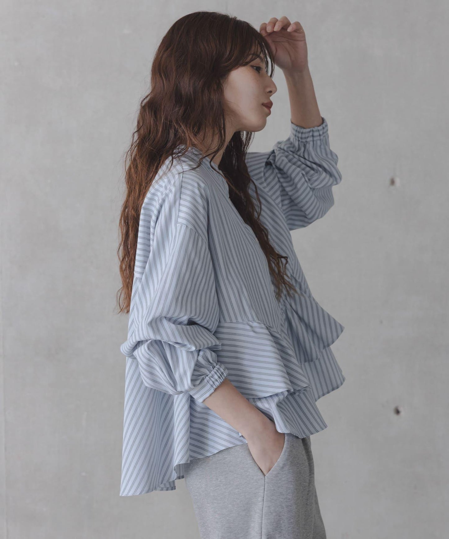 立領荷葉邊條紋襯衫